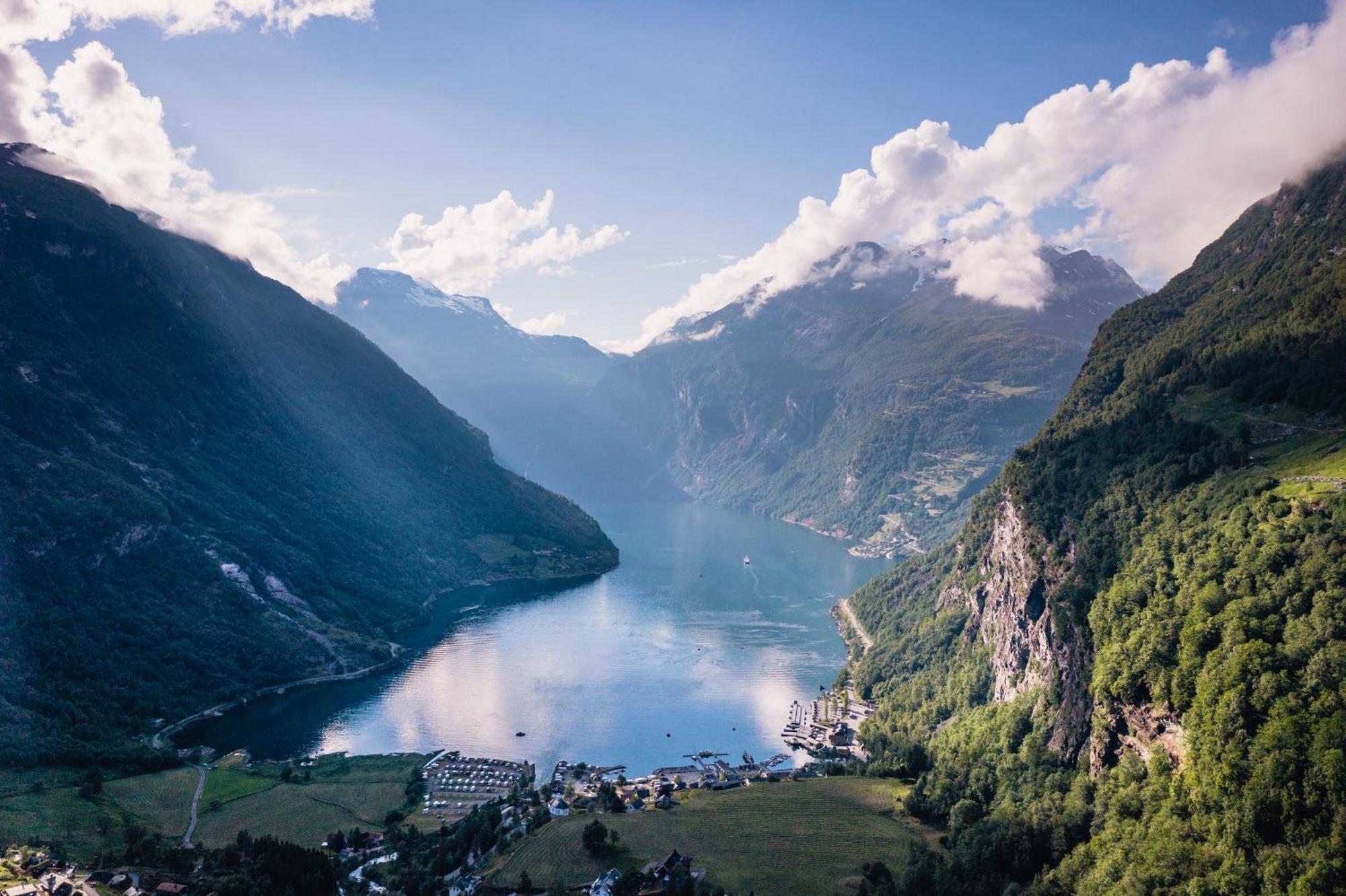 Vinje Camping Geiranger Exterior foto
